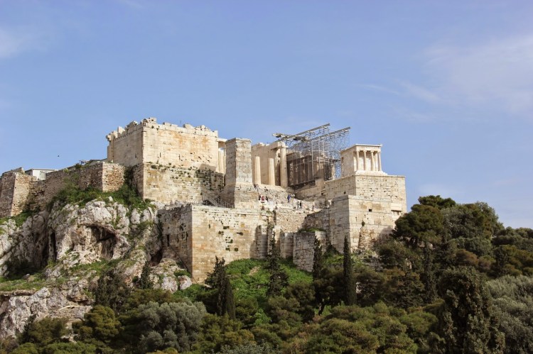 The parthenon is one of the many buildings on the acropolis of athens which symbolized the athenians' wealth and power. Un Mundo De Maravilla Infinita It S All Greek To Me