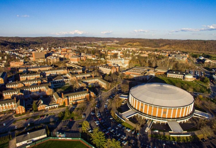 W h ite pine t ra il. River Park Apartments