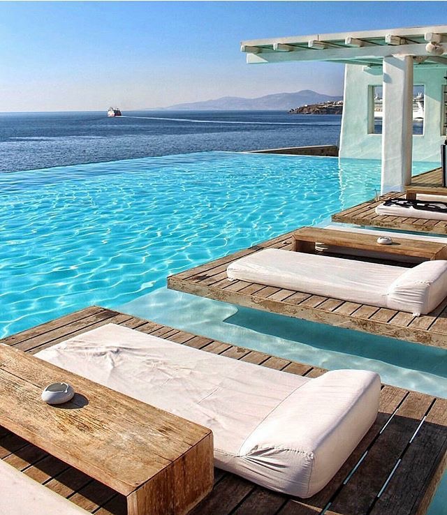 Two estates of delian apollo on mykonos and the date of id 452 + 467 . Style Me Sausan
